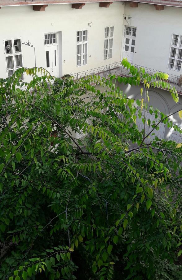 Simply The Best Location Будапеща Екстериор снимка