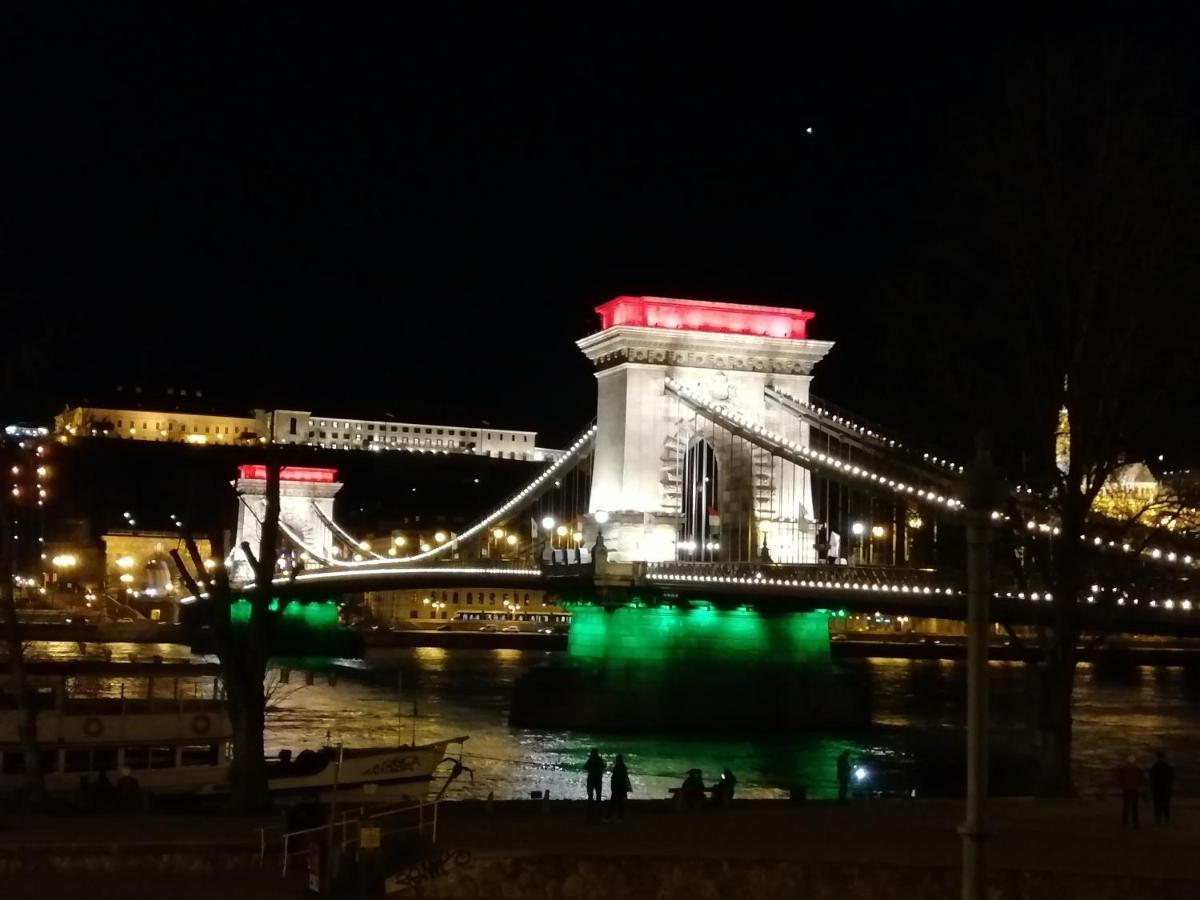 Simply The Best Location Будапеща Екстериор снимка